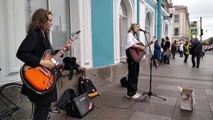 УЛИЧНЫЕ МУЗЫКАНТЫ ПИТЕРА,05.09.23. Аня из Питера