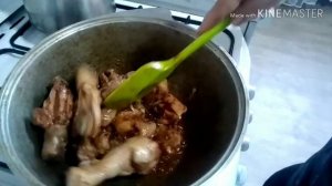 Быстрый ужин : Окорочка тушёные с гарниром.