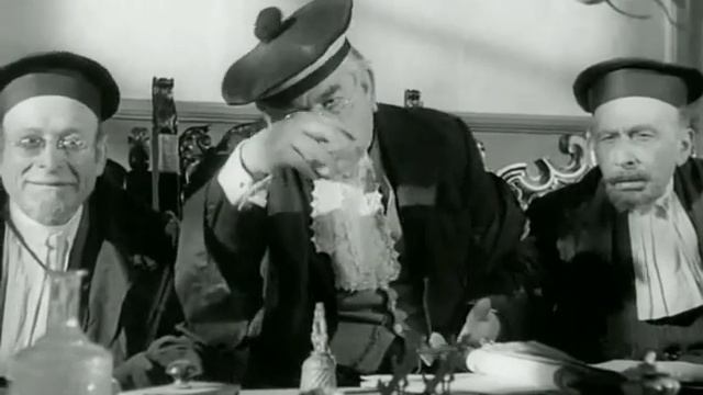 Другие времена процесс Фрины Яндекс браузер переводит фильмы