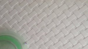 Потолок без швов в детской комнате. Плитка фирмы "Формат".