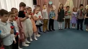 Игра на диатонических колокольчиках в детском саду.