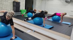 Тренировка с фитболом. Full body.Гантели. Боди бар. Укрепляем мышцы спины.