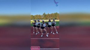 Они всегда поддержат в трудную минуту /Девушки  -черлидерши