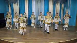 Как по травке, по муравке