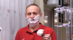 Бритвенный станок СССР Днепр-3. D.R. Harris windsor shaving soap и Мужской Материк | HomeLike
