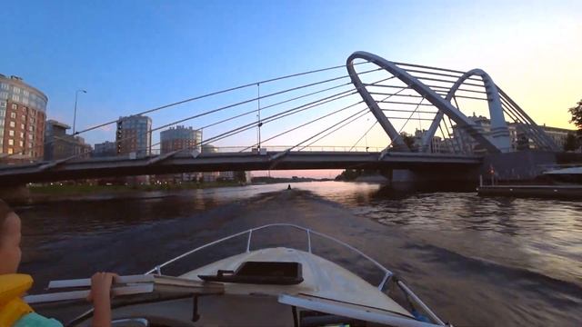 Прогулка на катере в Санкт - Петербурге! Boat trip in St. Petersburg! смотреть онлайн