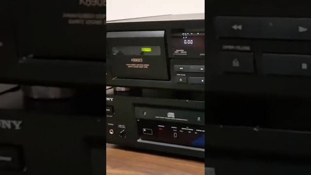 Кассетная дека Sony ES K890ES и CD X7ESD 1988 года.