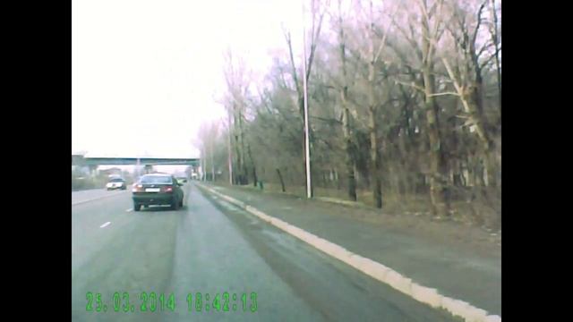 ДЕБИЛ НА КЫРГЫЗСКИХ НОМЕРАХ. ОСА АЛМАТЫ смотреть онлайн