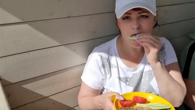 Мукбанг по-русски.  Наша поездка на горячие ключи , купание в бочке, обед. Как мы провели день. 🤗 смотреть онлайн