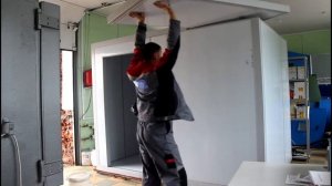 Монтаж холодильной камеры Polair из нержавеющей стали