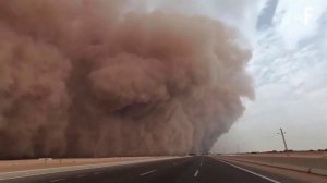 Египет накрыла мощнейшая песчаная буря