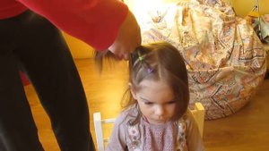 Прически для девочек. 6 резиночек - 2 хвостика