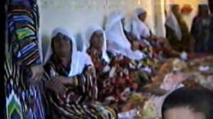 ТУИ ДАР КУЛОБИ СОЛХОИ 1990