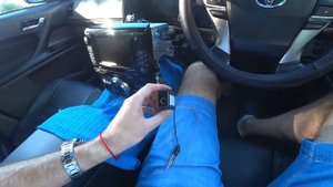 Устанавливаем FM-конвертер в авто и слушаем РАДИО!!!
