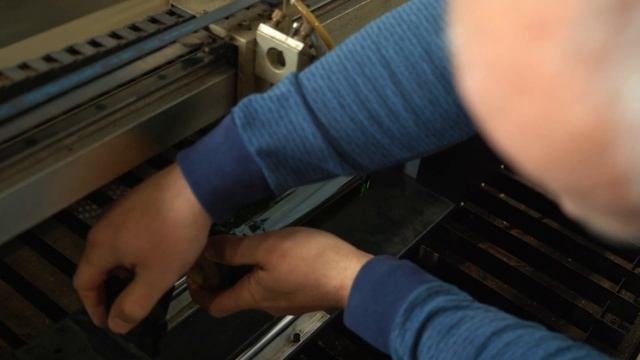 Гравировка на бутылках для свадьбы и не только смотреть онлайн