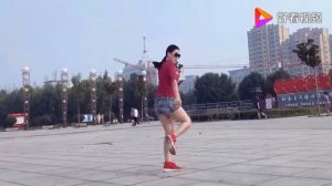 Ножки великолепной Цинцин в ритме Shuffle танца