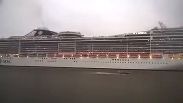 Cruise ship MSC Splendida playing music Корабль играет музыку часть 2 online video cutter com смотреть онлайн