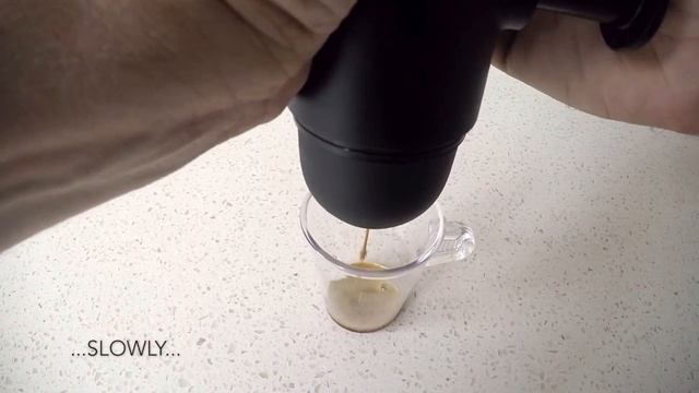 Ручная мини-кофемашина Wacaco (MINIPRESSO NS), капсулы Nespresso
