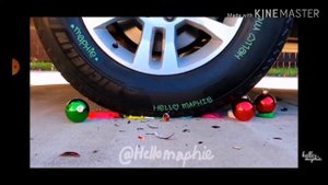 Машина давит разные предметы