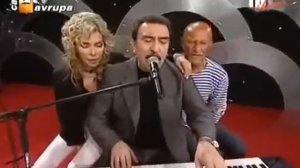 Ibo Show Ahu Tugba Umit Besen 1