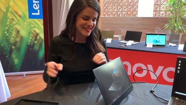 The Lenovo ThinkVision M14 Mobile Monitor смотреть онлайн