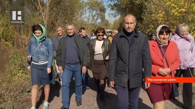 На въезде в село Рождественское Рассказовского района установили бетонный поклонный крест