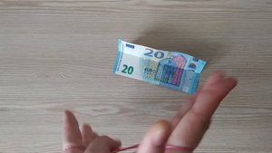 Обучение простому фокусу с резинками и купюрой | фокус для начинающих