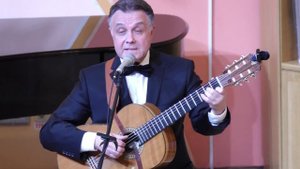 Чайка летит, ветер гудит...