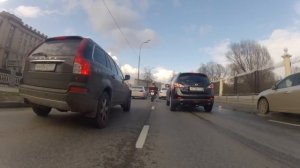 Фантазия мотобата ДПС ГИБДД на тему, как поймать Настоящего Мотоциклиста в пробке ;)