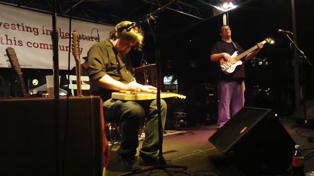 Damon Fowler Blows the Blues away at Clematis Snippet 9 (better audio) смотреть онлайн