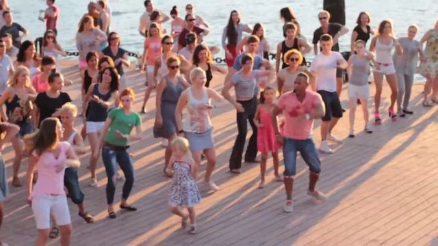 Опен эйр у причала http://www.salsateca.ru сальса, бачата 03.08.2014 смотреть онлайн