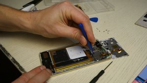 Замена аккумулятора Huawei p9 lite. Аккумулятор с Китая. Обзор.