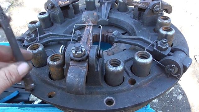 Ремонт Сцепления на Тракторе Т - 40 АМ !