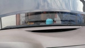 Теплый воздух из кондиционера с одной стороны. Камри 40