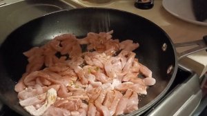 Свинина с брокколи и цветной капустой в китайском стиле
