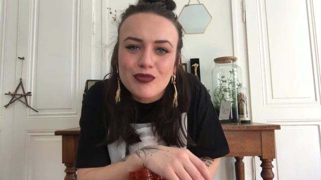 SYMBOLIQUES des tatouages de fantômes смотреть онлайн