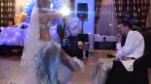 Очень красивый Танец живота жениху!   Арабский танец   Belly Dance flv