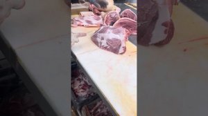 Свиной кострец на кости.