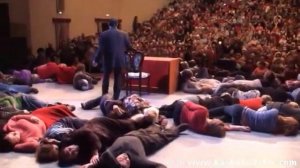 Кашпировский: Фрагмент выступления в Барнауле. Падение.