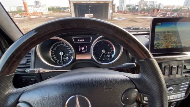 Новый вид салона Мерседес Гелендваген 2008. New dashboard look for G-wagon 2008 model year. смотреть онлайн