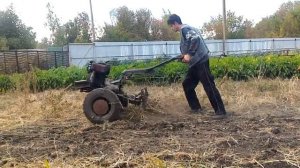 Работа плоскорезом.