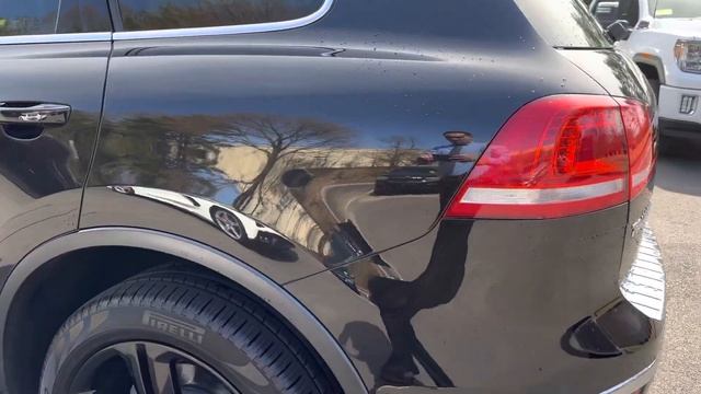 VW Touareg Wolfsburg Edition смотреть онлайн