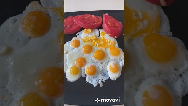 Яичница из перепелиных яиц.