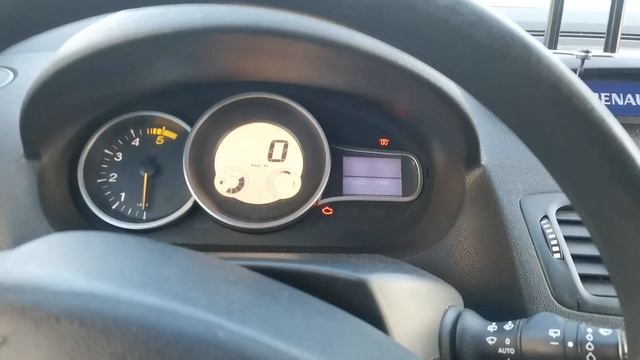 Побил РЕКОРД ЗАПУСКА ДИЗЕЛЯ В МОРОЗ -28 Рено Меган 3 1.5 dci k9k | Заводим Renault Megane в минус 2 смотреть онлайн