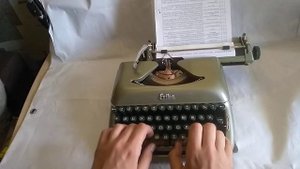 (продано) Пишущая / печатная машинка 1960 Erika 10 | typewriter schreibmaschine