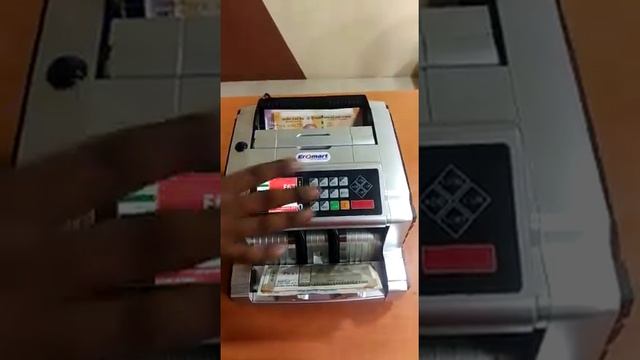 Cash Counting Machine in Karur with Fake Note Detector #cash #counting #karur #fakenotes #trending