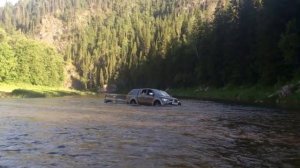 Брод через Зилим или как Л200 в с прицепом провалился в яму