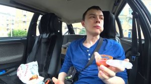 DIMAVIPER ЕСТ ШАШЛЫК ЗА 250 РУБЛЕЙ В МАШИНЕ!