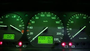 Починил провод возбуждения гениратора на Volkswagen Passat B4
