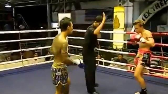 Отец комментирует бой сына с тайцем смотреть онлайн